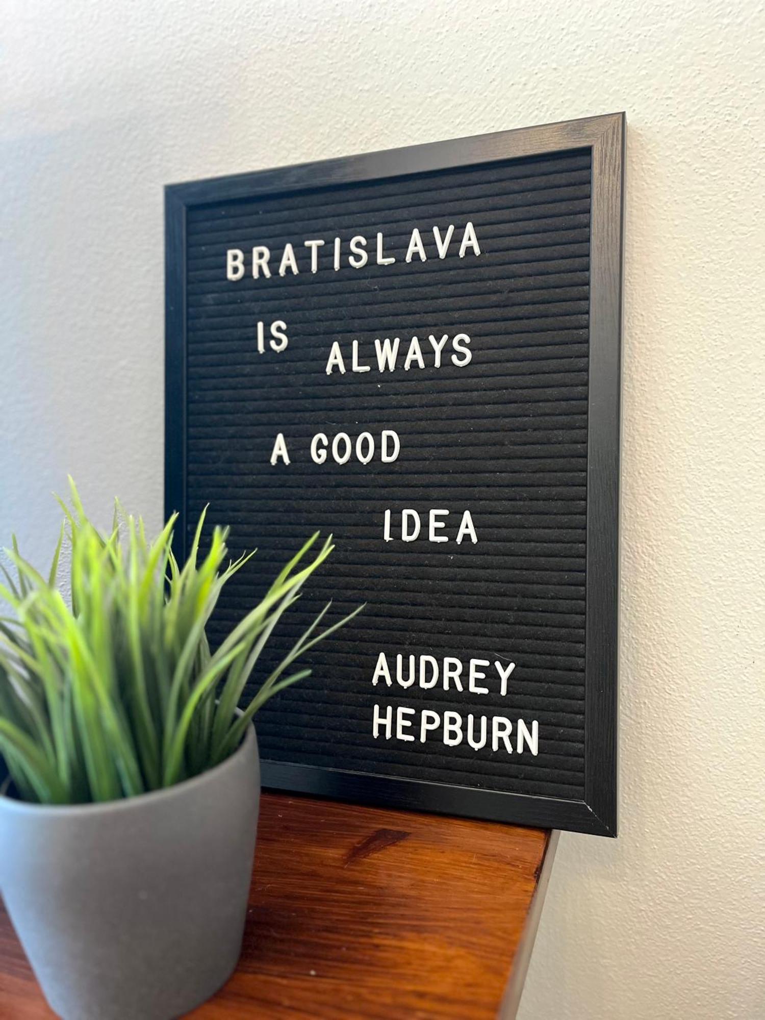 ברטיסלאבה Audrey Hepburn Apartment Old Town Air Conditioned מראה חיצוני תמונה