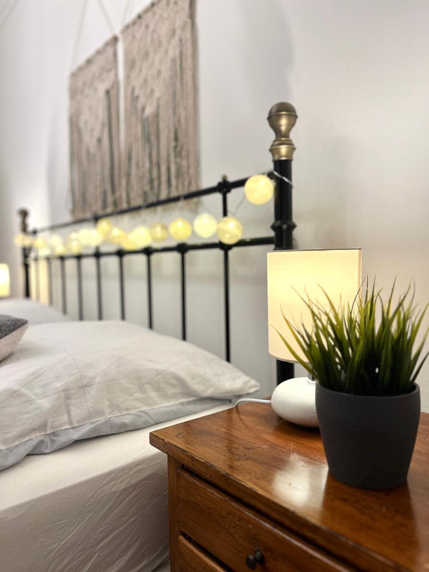 ברטיסלאבה Audrey Hepburn Apartment Old Town Air Conditioned מראה חיצוני תמונה
