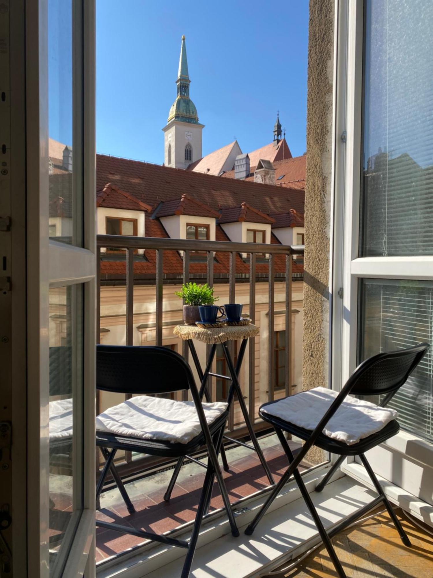 ברטיסלאבה Audrey Hepburn Apartment Old Town Air Conditioned מראה חיצוני תמונה